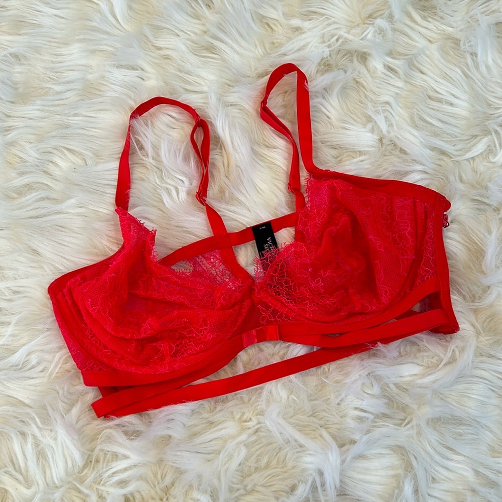 Victoria’s Secret Very Sexy Unlined Demi Red Size 34DD